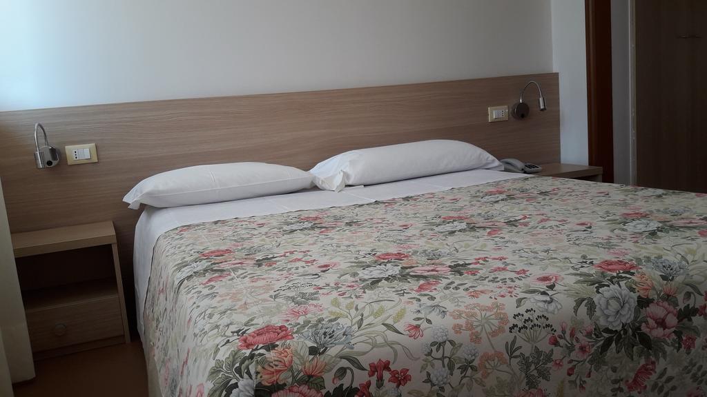 Albergo Nyers Perugia Exterior photo