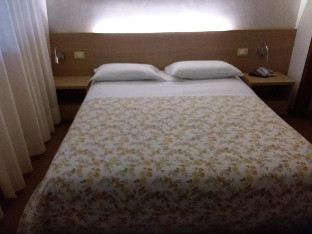 Albergo Nyers Perugia Exterior photo