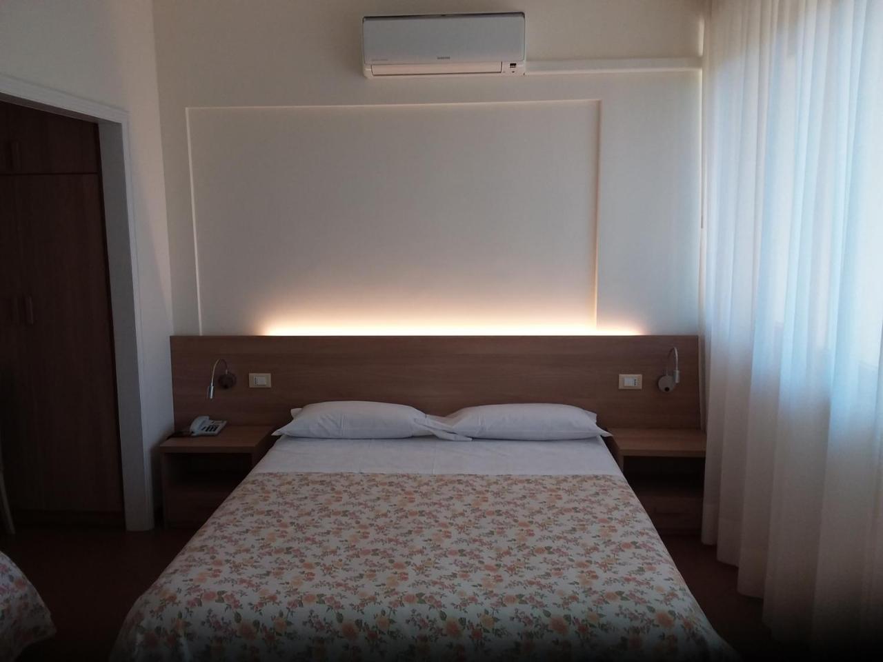 Albergo Nyers Perugia Exterior photo